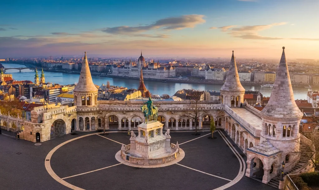 Carnival Group | TRUNG ÂU - HÀNH TRÌNH KHÔNG VỘI GIỮA NHỮNG GIÁ TRỊ LÂU ĐỜI 3 0616 1044 budapest xlarge