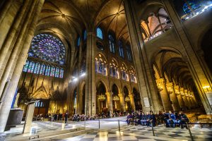 Notre Dame Paris - Hơn 850 năm lịch sử giữa trái tim nước Pháp 2 shutterstock 156104606